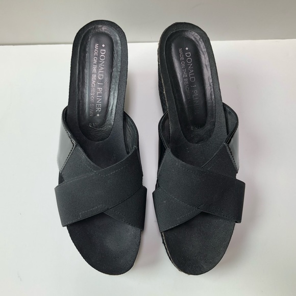 Donald J Pliner Wedges - Picture 2 of 7